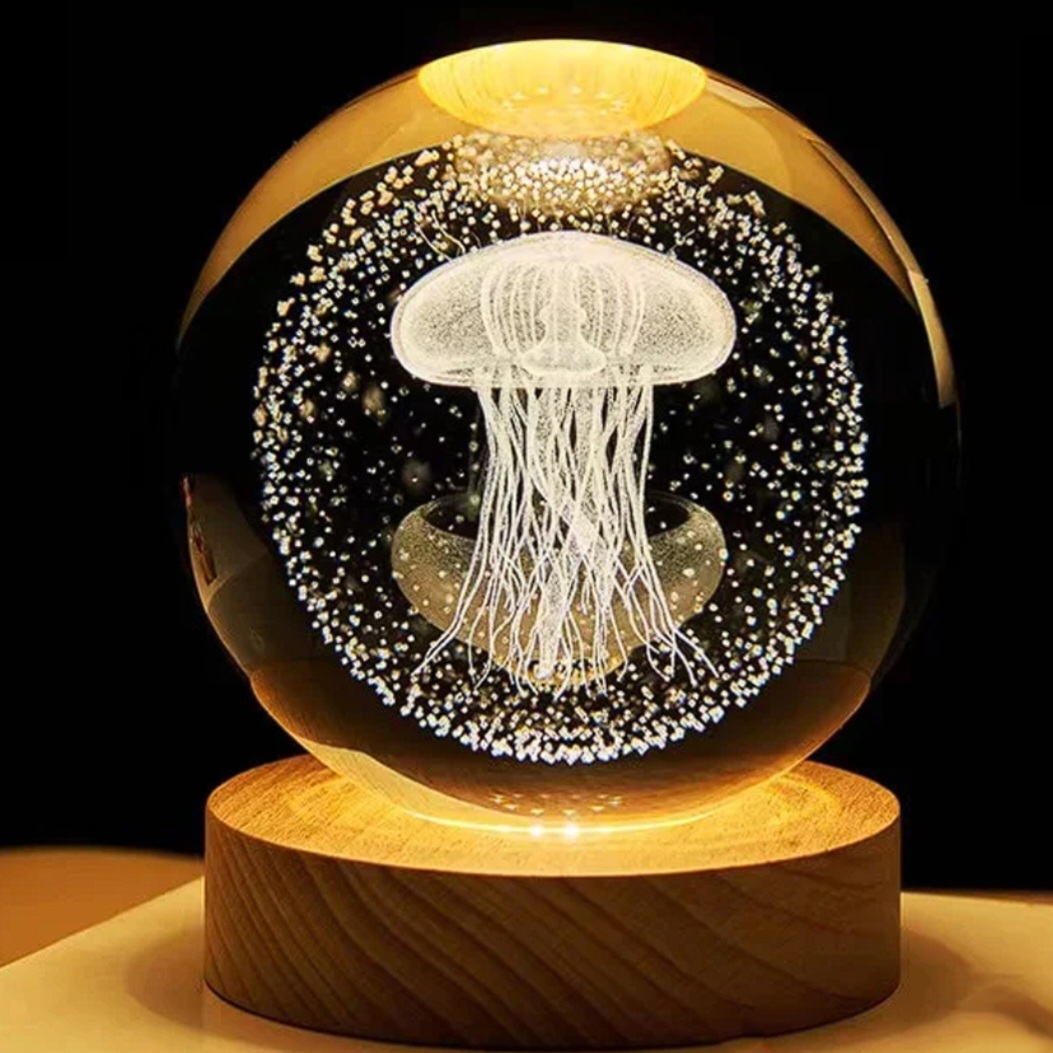 چراغ خواب مدل گوی کریستال 3D طرح عروس دریایی -قطر گوی 8سانتی متر
